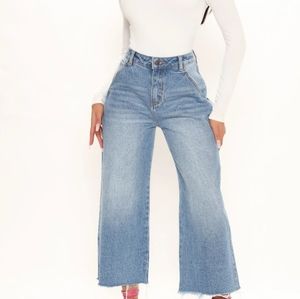 Fashion nova crop wide leg jean